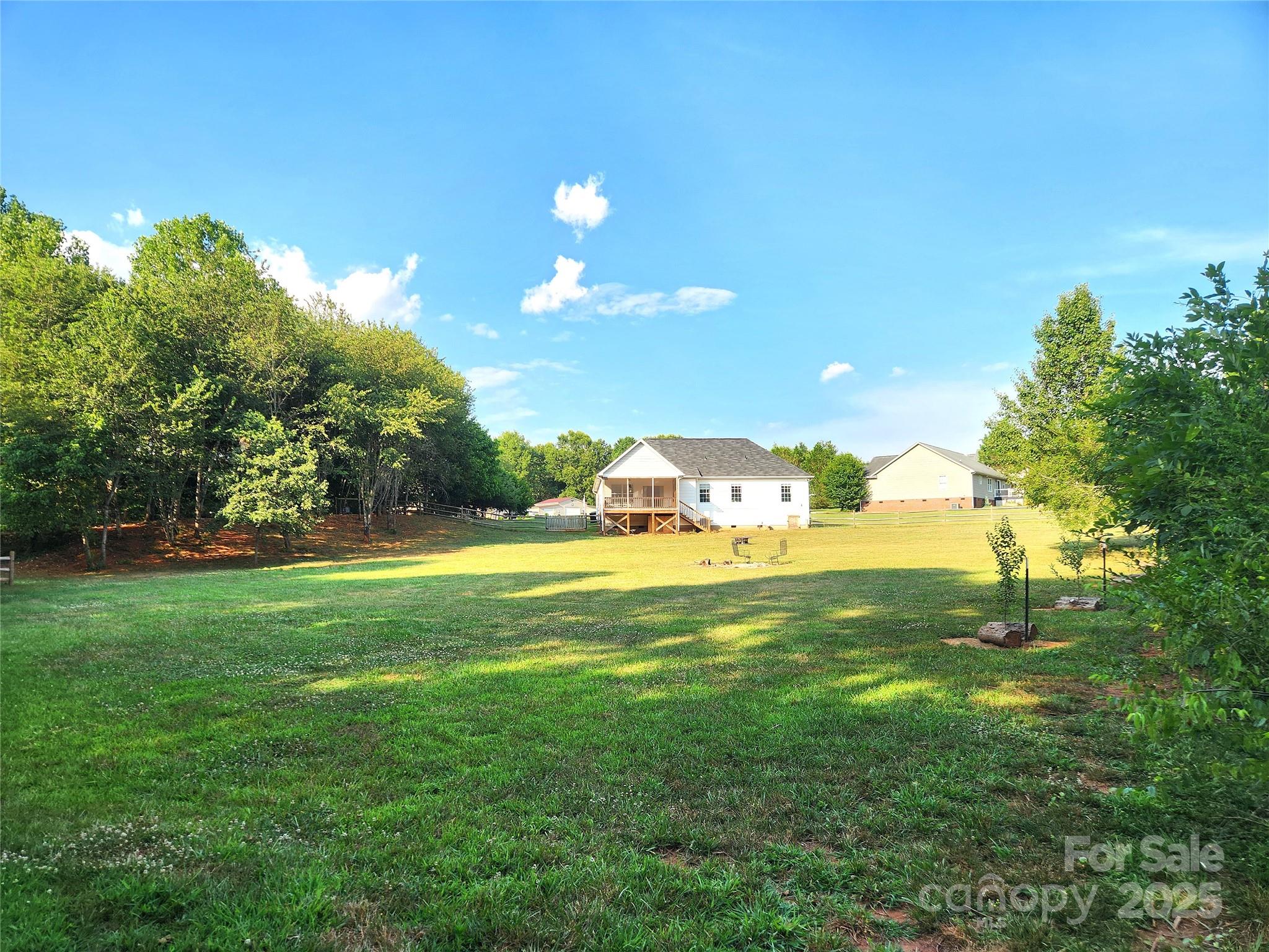 Property image 2 of 2805 Eagle Drive in Eagle Glen, Lincolnton, NC 28092
