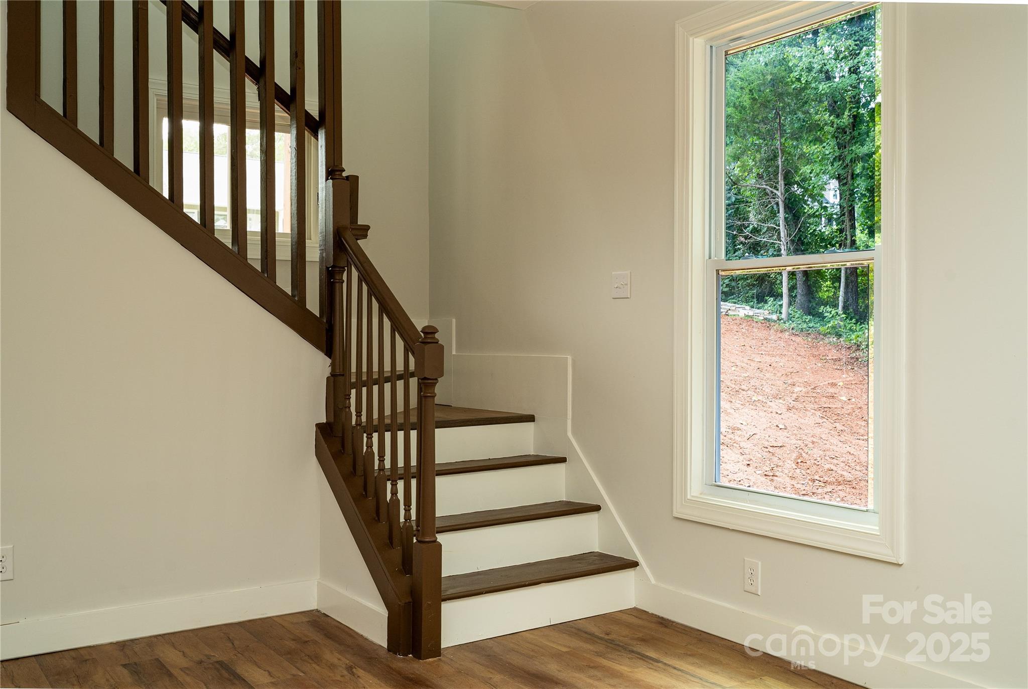 Property image 5 of 4125 Hemingway Drive in Maybrook, Hickory, NC 28601
