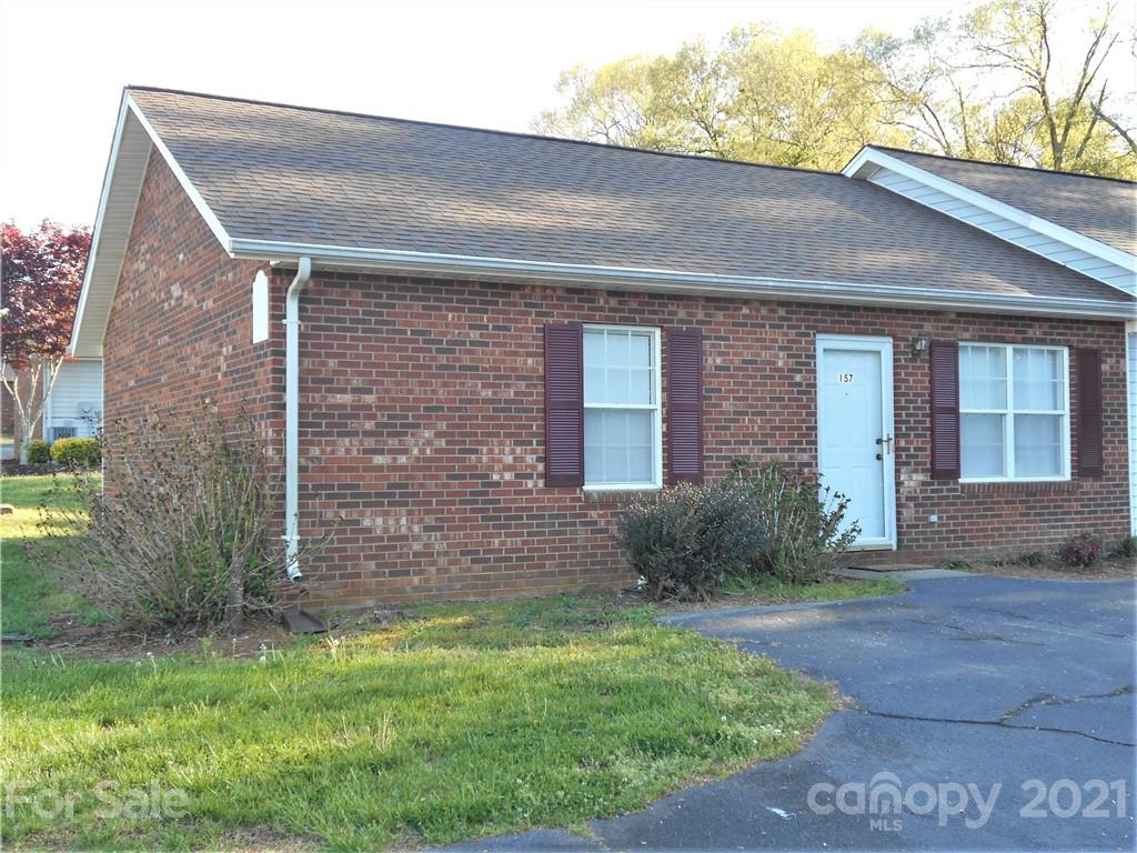 Property image 2 of 157 24th Street in Mimosa Gardens, Hickory, NC 28601