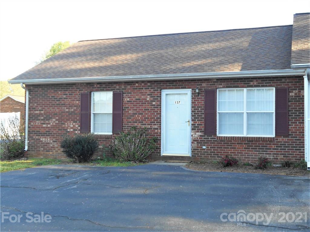 Property image 3 of 157 24th Street in Mimosa Gardens, Hickory, NC 28601