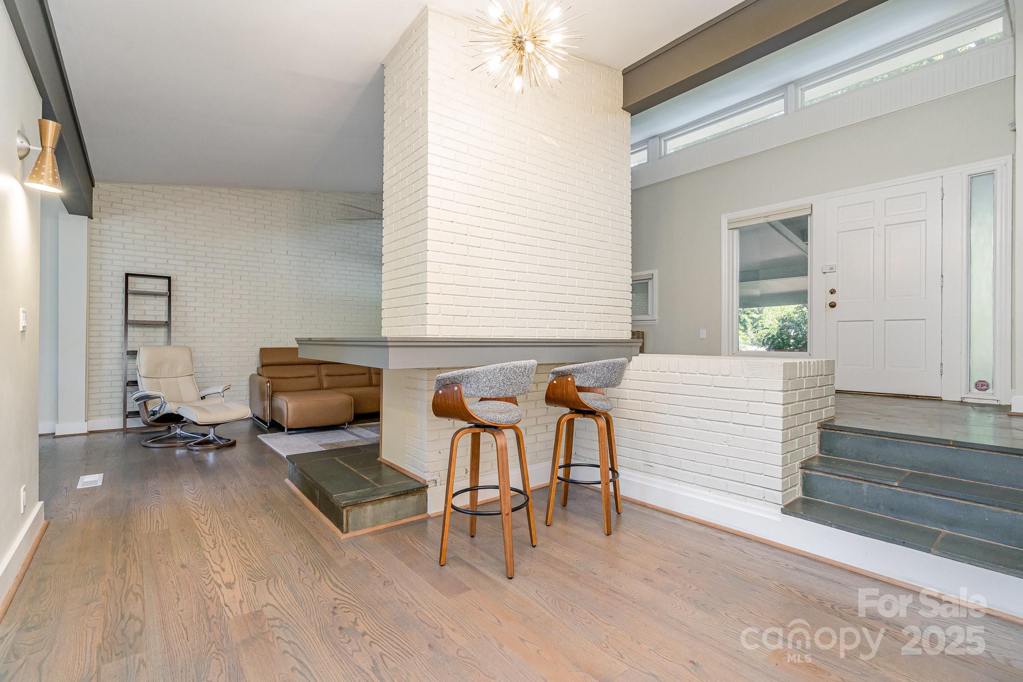Property image 4 of 5742 Murrayhill Road in Madison Park, Charlotte, NC 28210