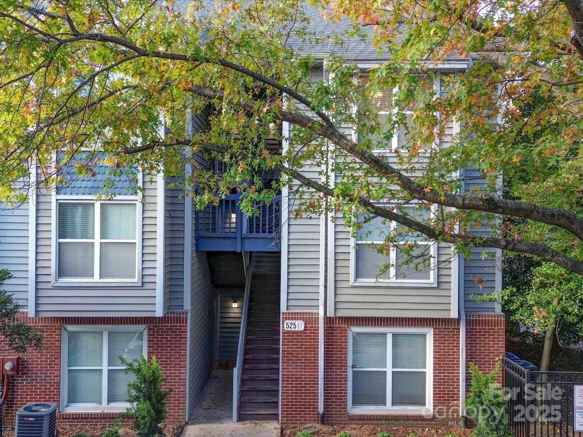 Property image 2 of 525 N Graham Street in The Fourth Ward Square, Charlotte, NC 28202
