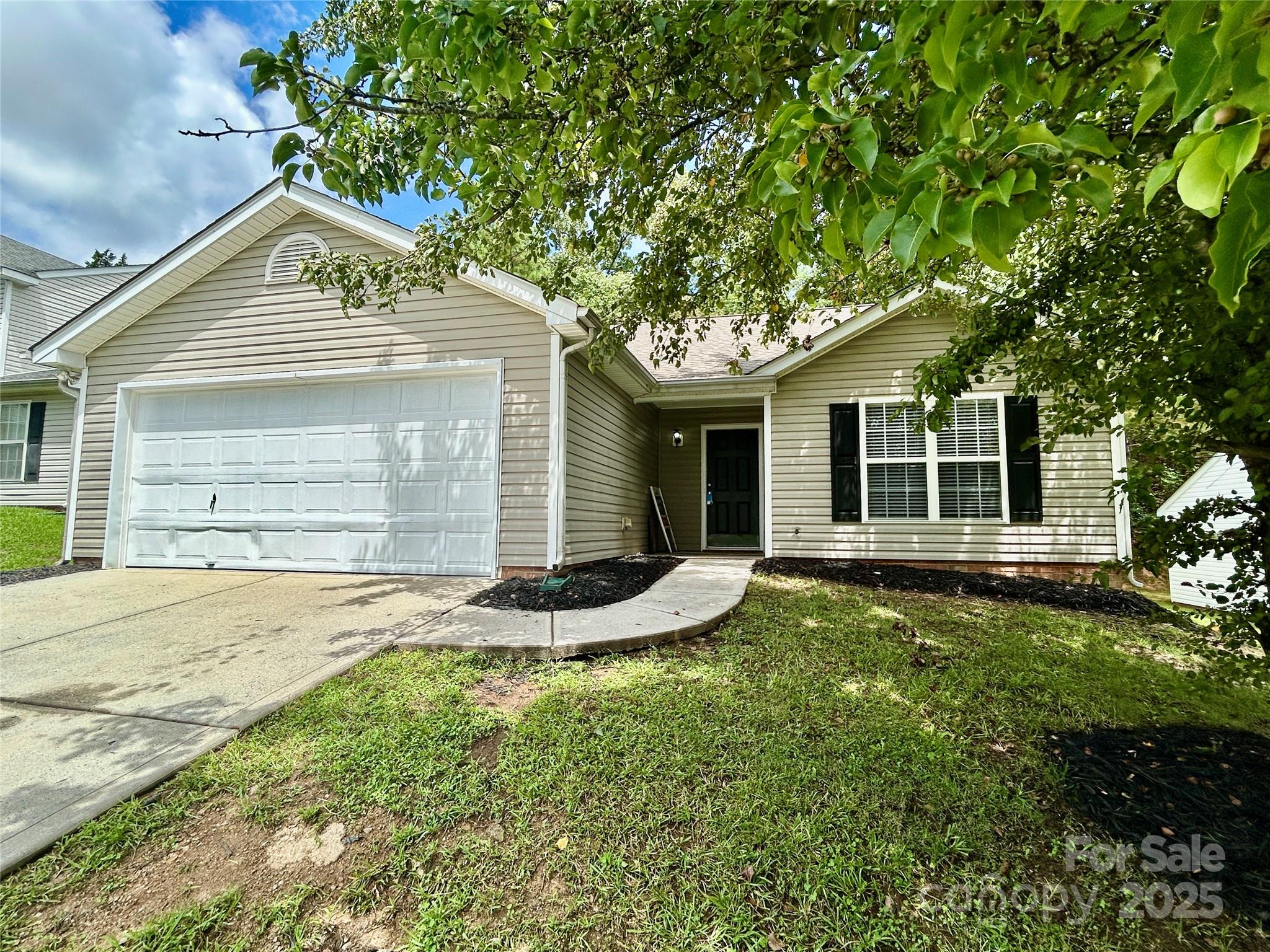 Property image 2 of 839 Anchor Way in Harbour Towne, Kannapolis, NC 28083