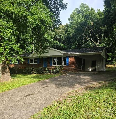 Property image 3 of 4406 Derrydowne Lane in Southgate, Gastonia, NC 28056