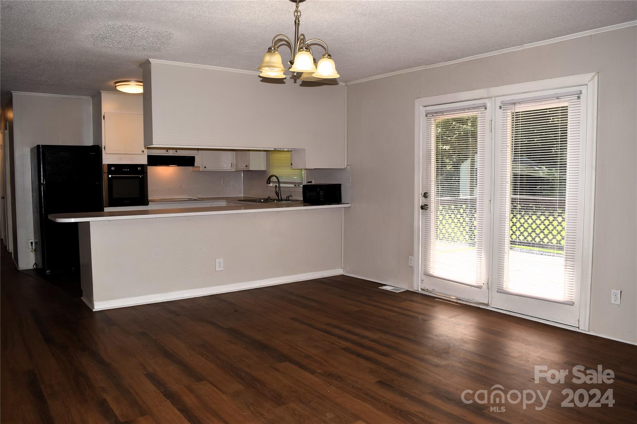 Property image 4 of 4406 Derrydowne Lane in Southgate, Gastonia, NC 28056