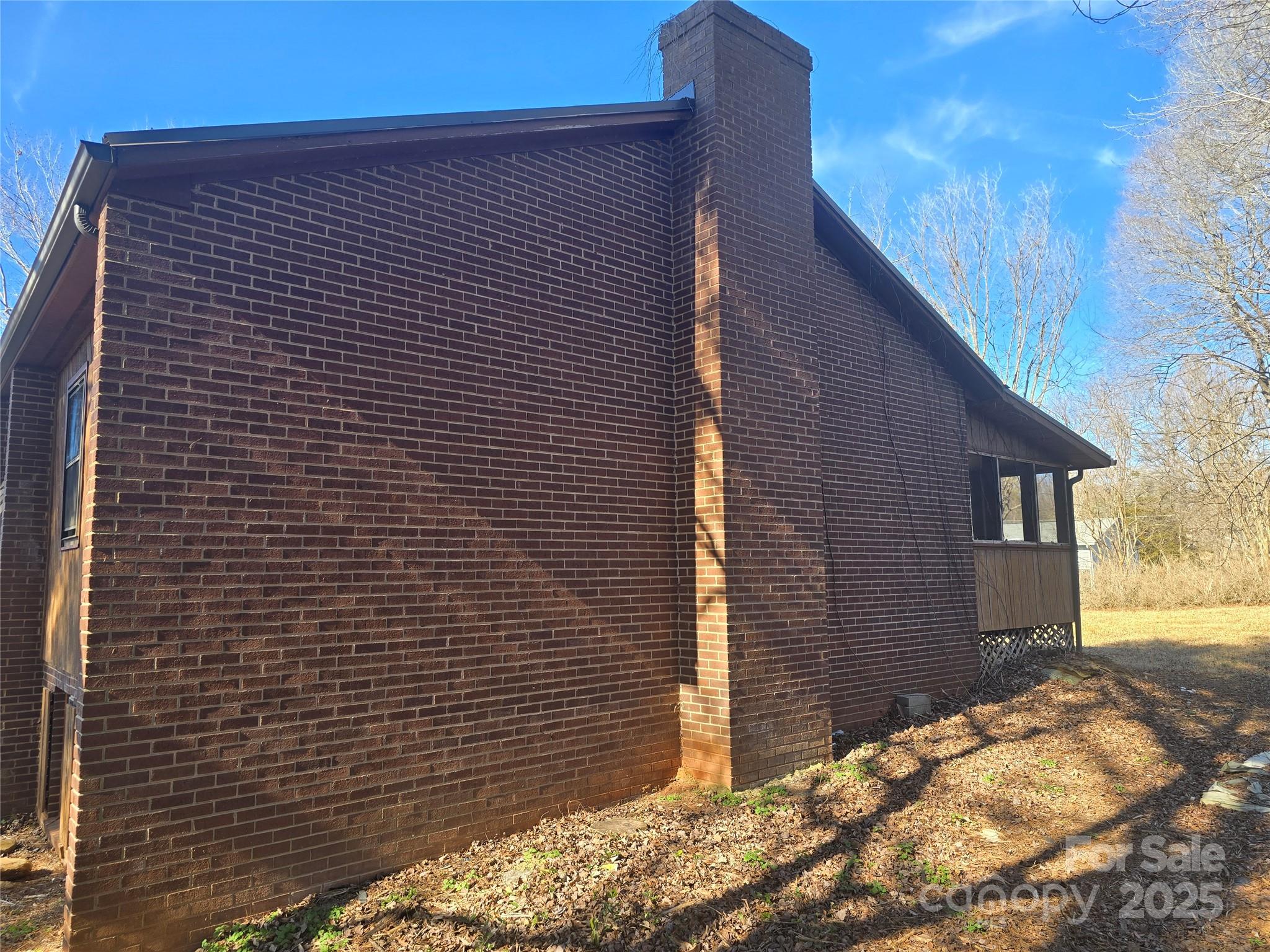 Property image 3 of 5636 Sandhurst Road in Homestead, Hickory, NC 28602