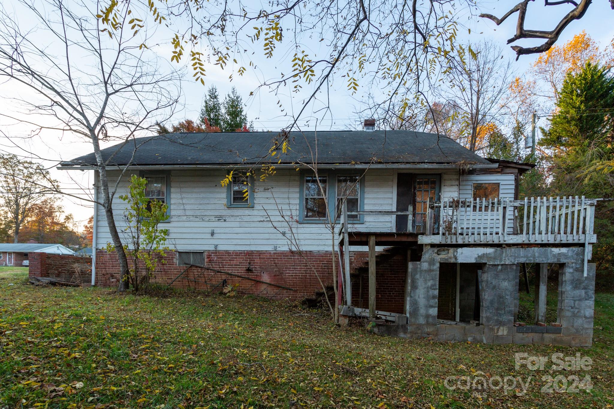 Property image 5 of 218 Northeast Avenue in Grovemont, Swannanoa, NC 28778