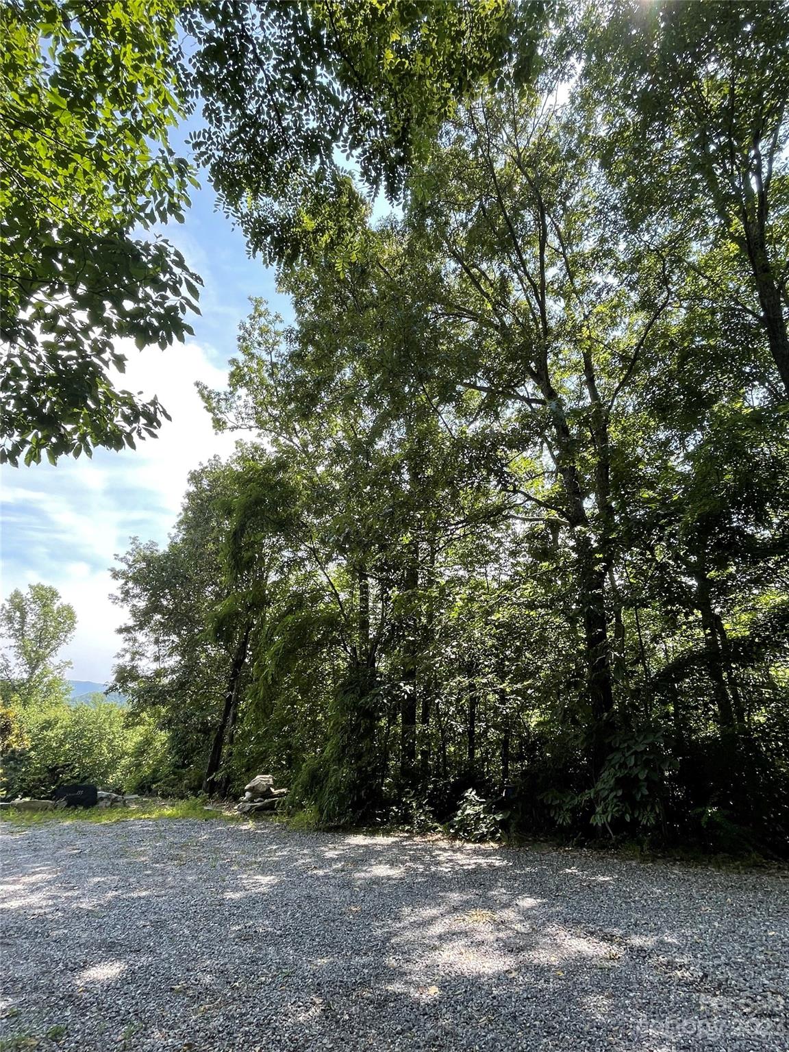 Property image 4 of 144 Songbird Court in Stoneridge Estates, Hendersonville, NC 28792