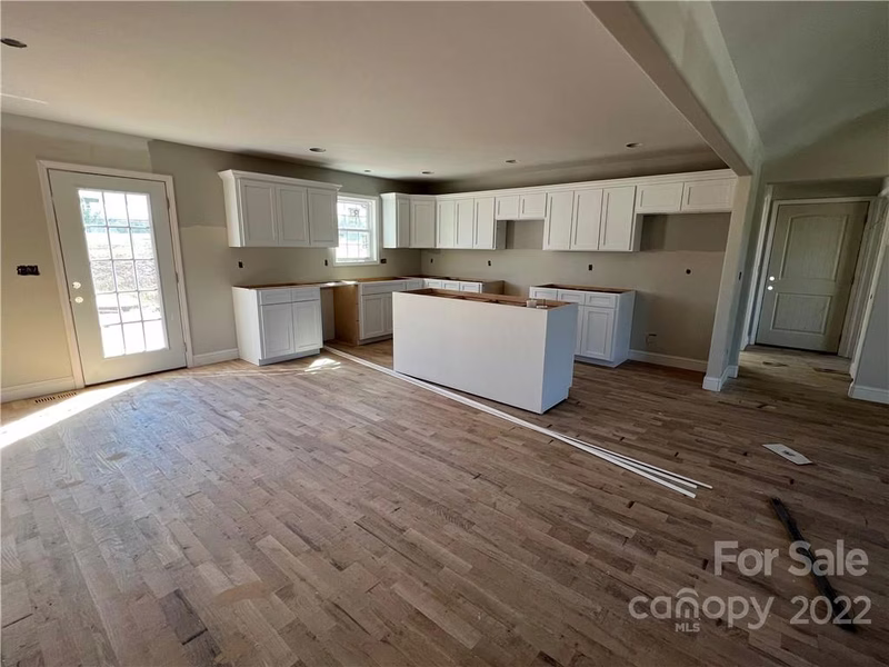 Property image 3 at 203 S 5th Avenue, Maiden, NC 28650