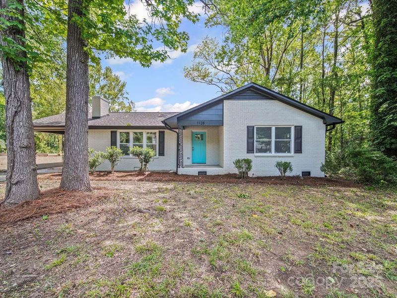 Green Hills, Salisbury Community