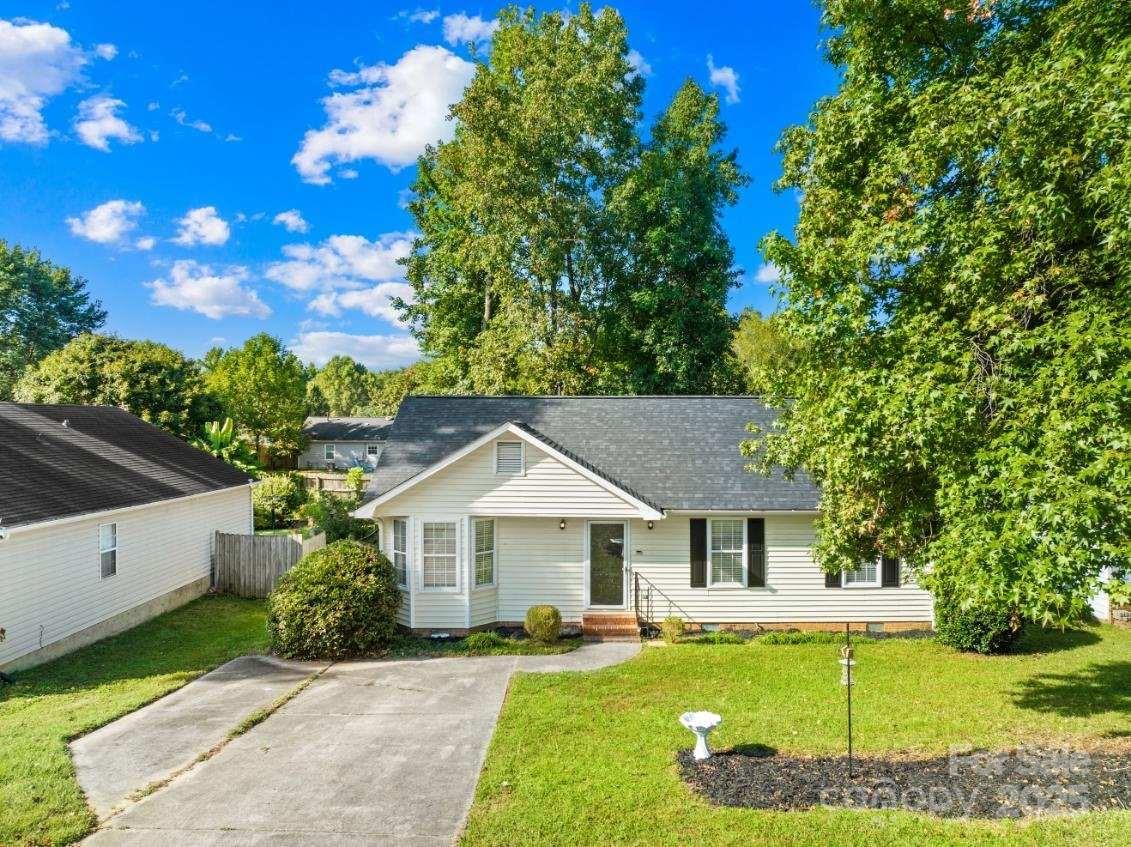 Property image 3 of 4805 Shea Court in Sandalwood, Monroe, NC 28110