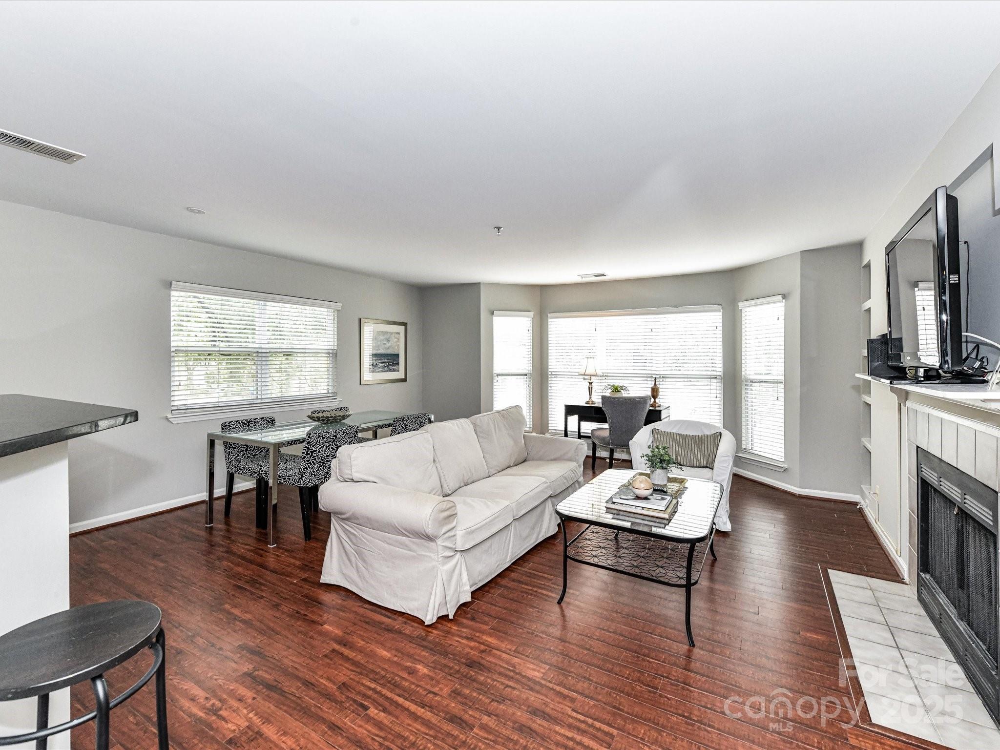 Property image 5 of 509 N Graham Street in The Fourth Ward Square, Charlotte, NC 28202