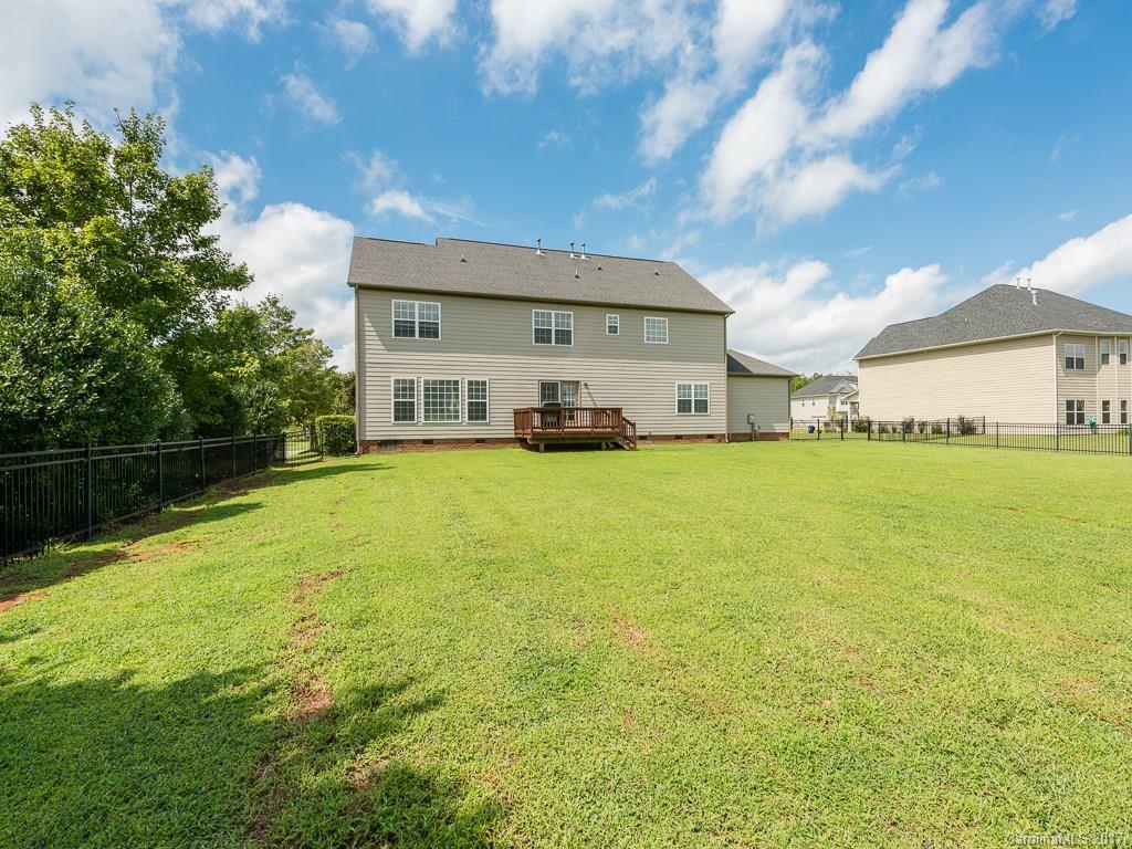Property image 3 of 1507 Laurel Hill Drive in Briarcrest North, Waxhaw, NC 28173
