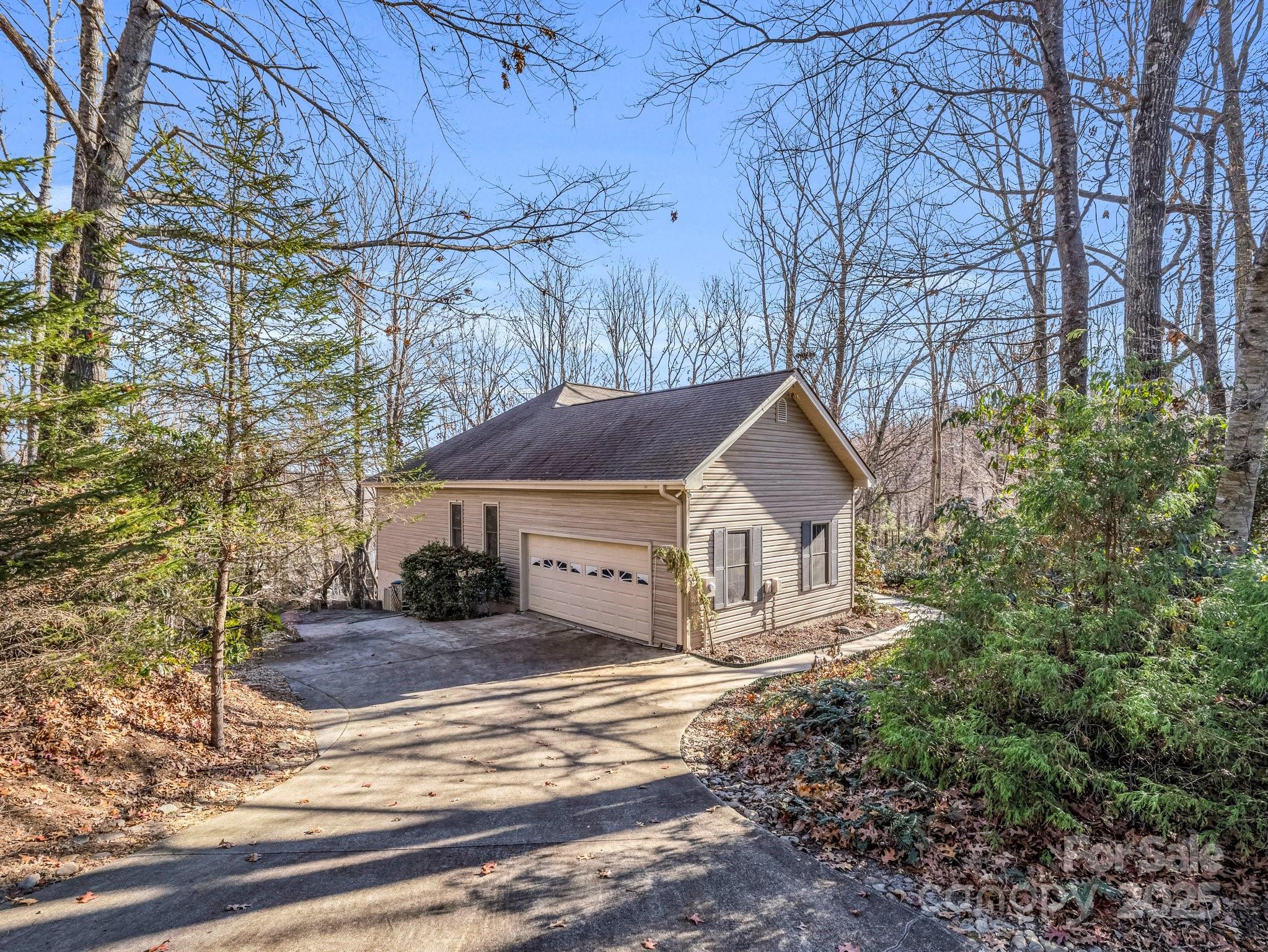 Property image 5 of 84 Usdasdi Drive in Connestee Falls, Brevard, NC 28712