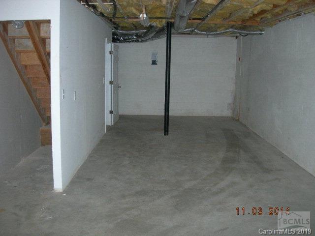 Property image 2 of 140 Lentz Landing Lane in Waterglyn, Nebo, NC 28761