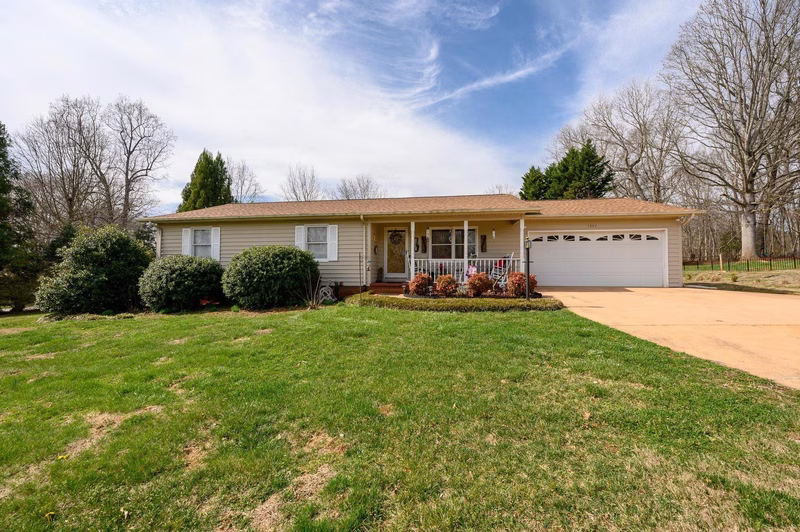 1307 Hidden Creek Circle