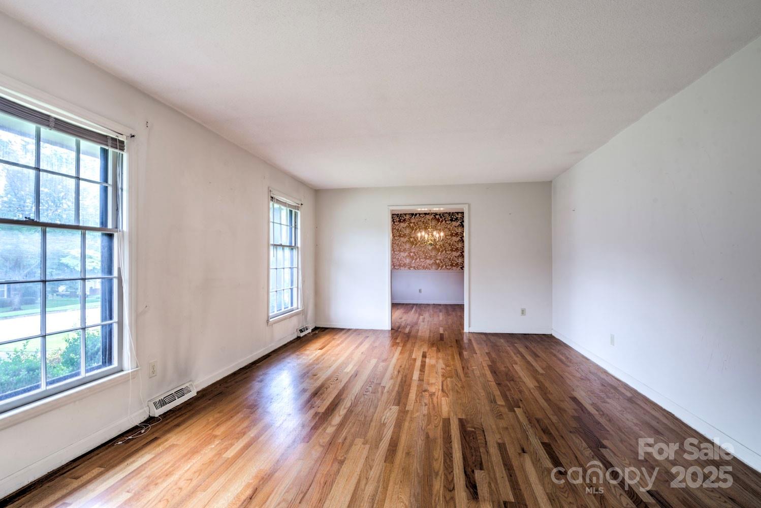 Property image 5 of 1658 Buckingham Avenue in Kingswood, Gastonia, NC 28054