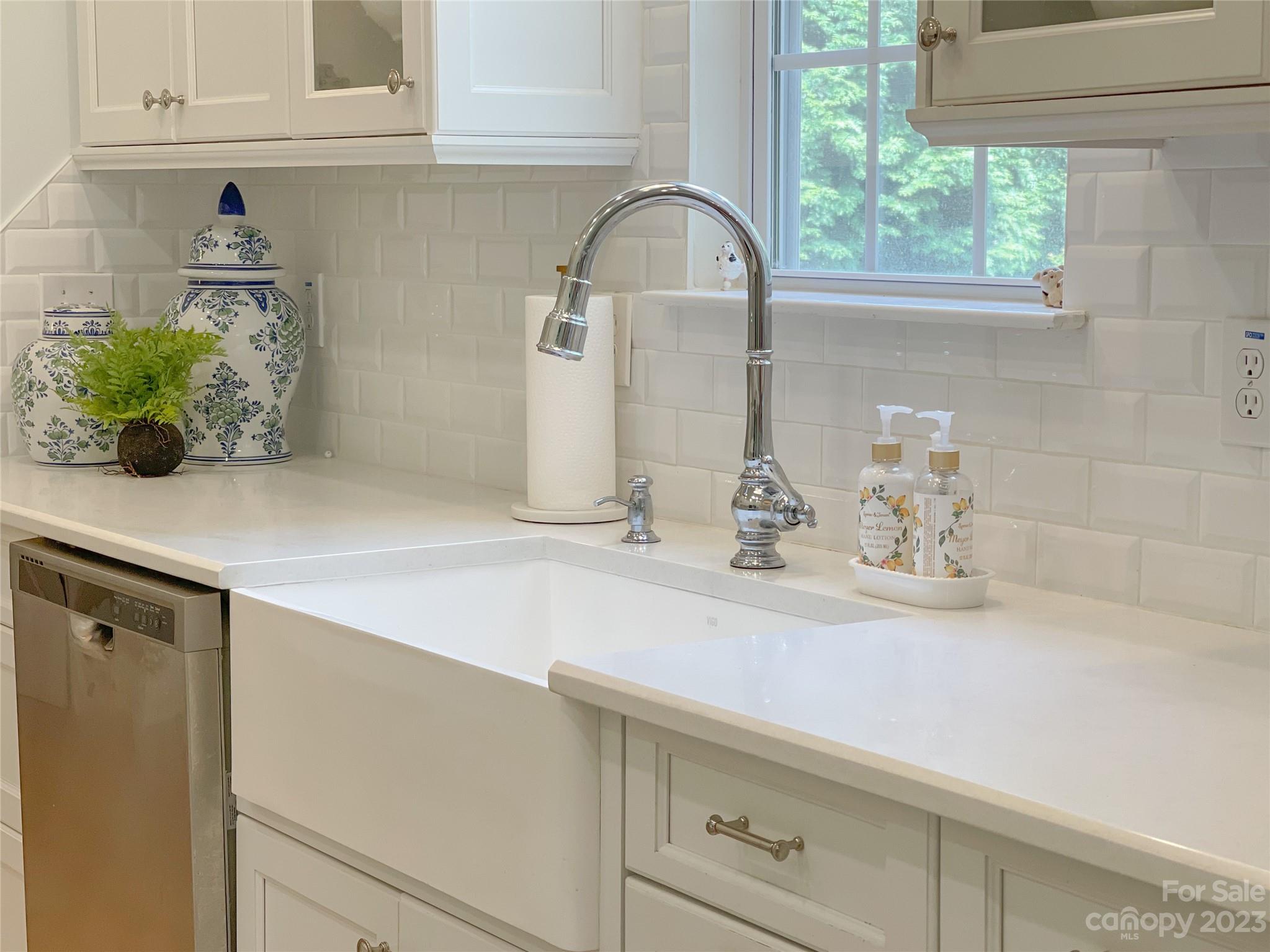 Property image 5 of 400 Palmerston Lane in Wesley Oaks, Waxhaw, NC 28173