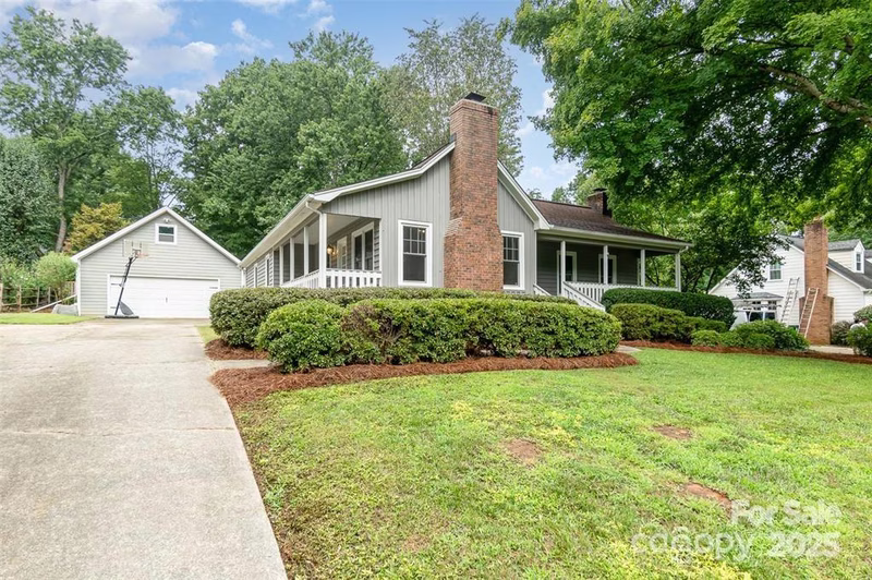 Property image 2 at 6530 Woodshed Circle, Charlotte, NC 28270