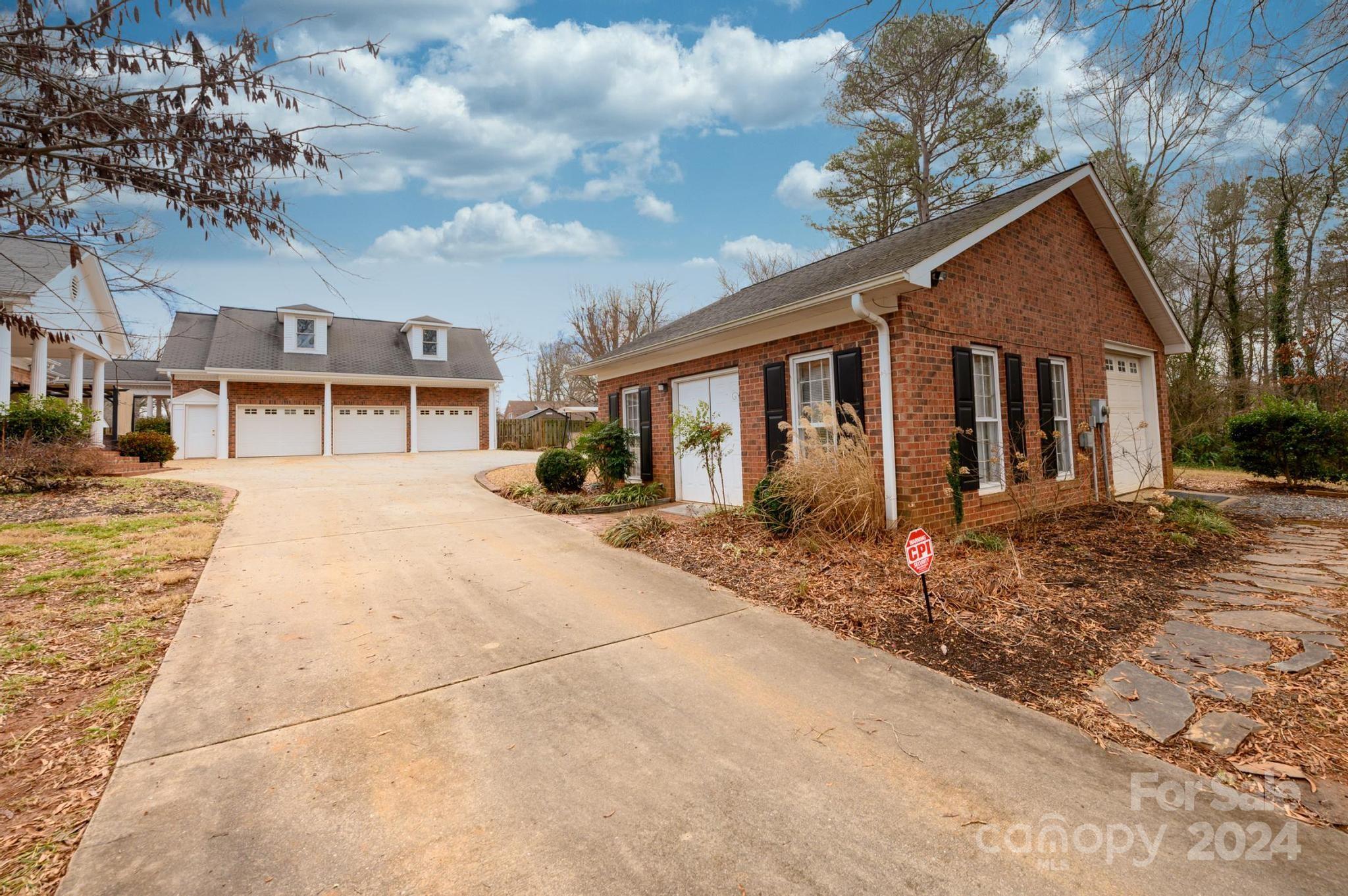 Property image 3 of 106 E Boyd Street in Boyd Heights, Maiden, NC 28650