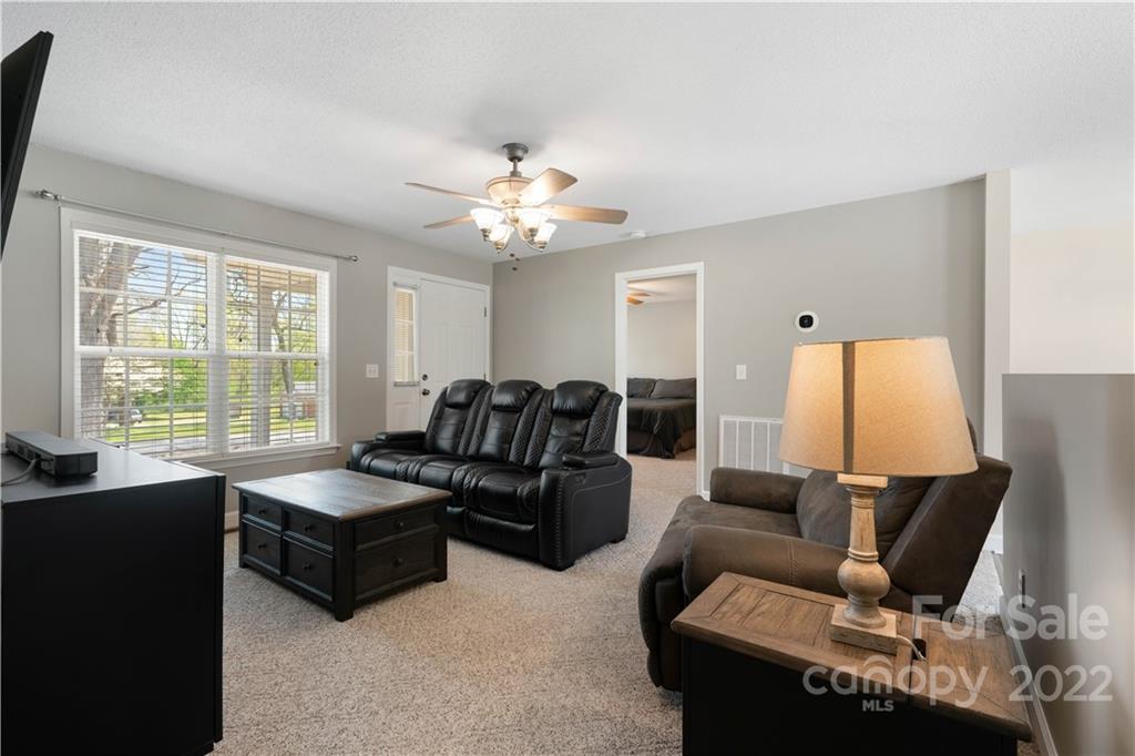 Property image 5 of 913 Willard Avenue in Shady Haven, Kannapolis, NC 28083