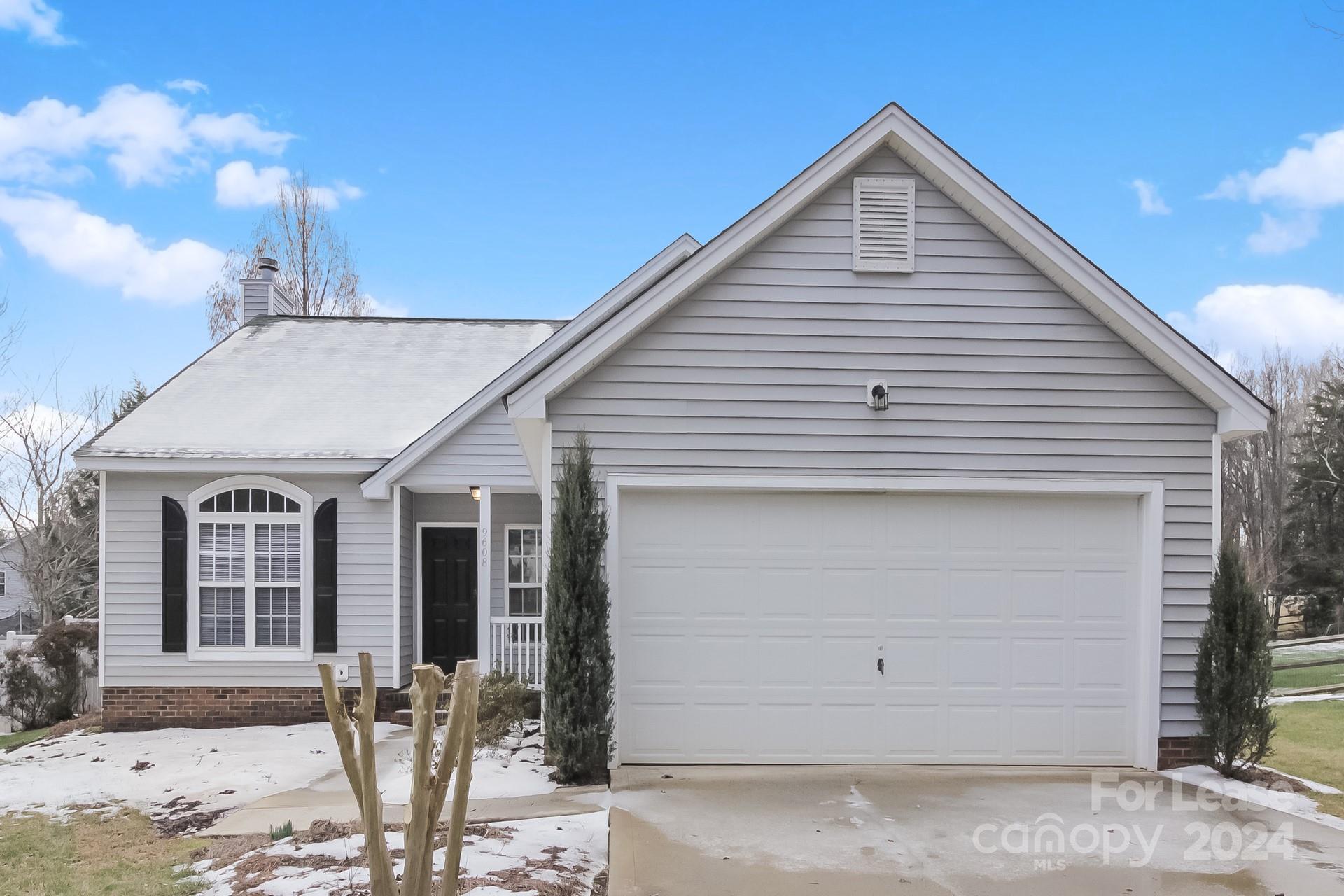 Property image 4 of 9608 Callison Court in Turtle Rock, Charlotte, NC 28215