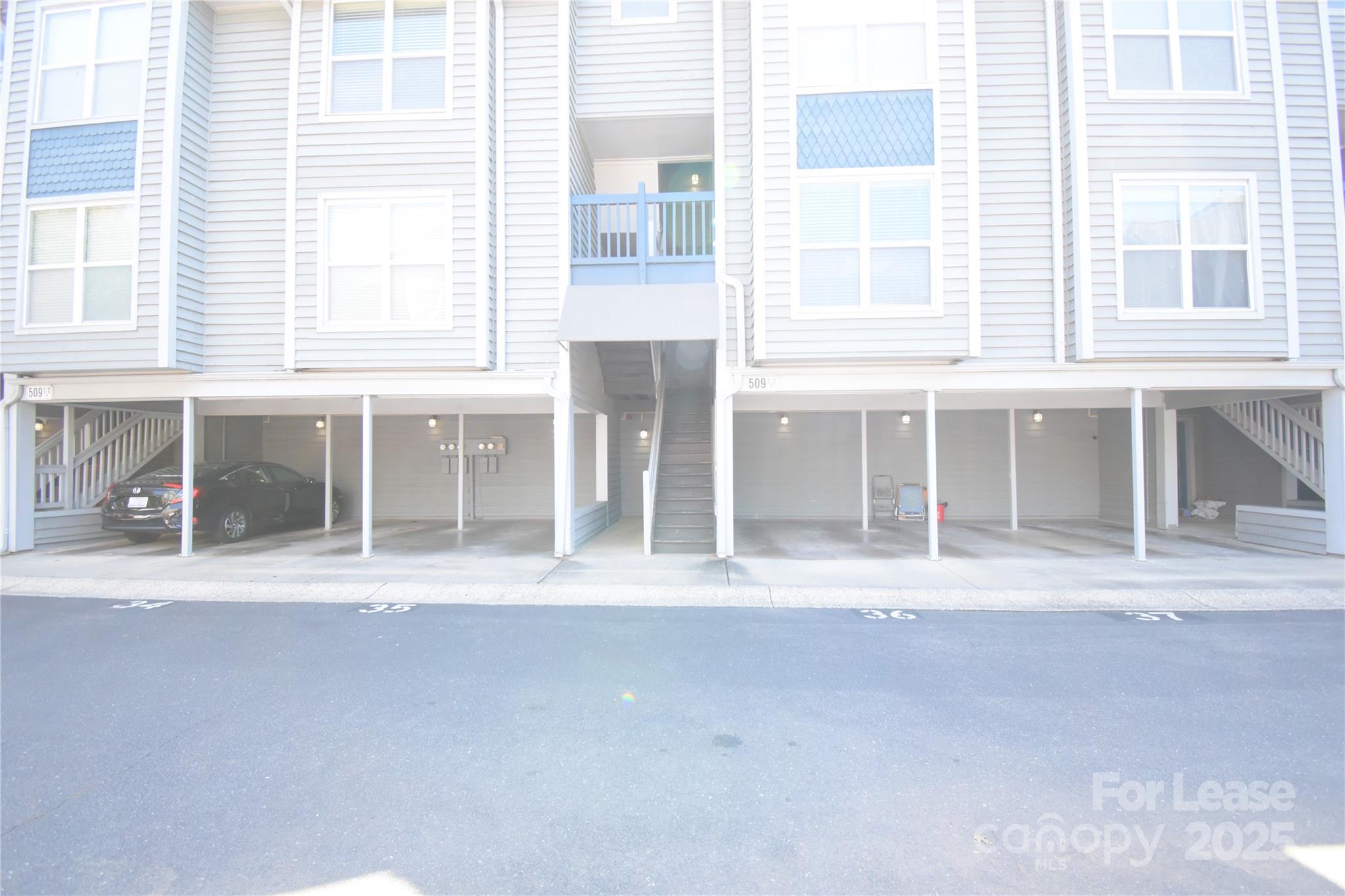 Property image 2 of 509 N Graham Street in The Fourth Ward Square, Charlotte, NC 28202