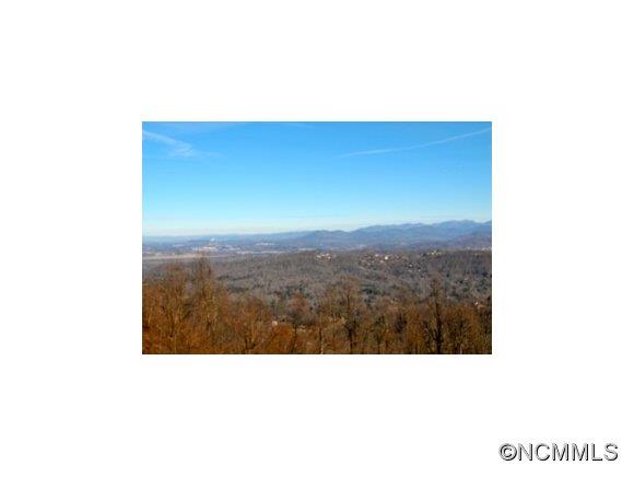 Property image 4 of 603 Fleetwood Plaza in Fleetwood Plaza, Hendersonville, NC 28739