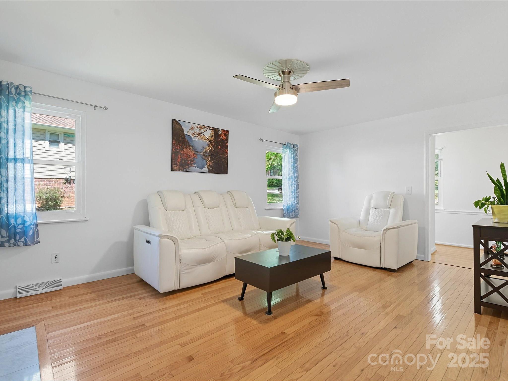 Property image 4 of 9516 Wood Beam Court in Timber Creek, Mint Hill, NC 28227
