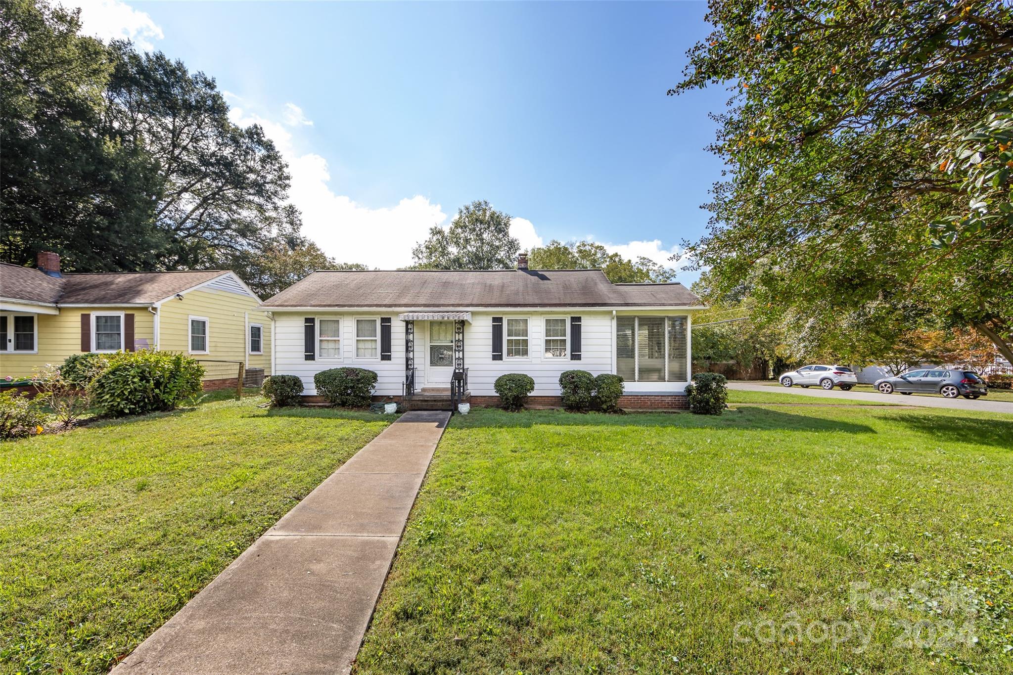 Property image 2 of 3800 The Plaza Road in Plaza Acres, Charlotte, NC 28205