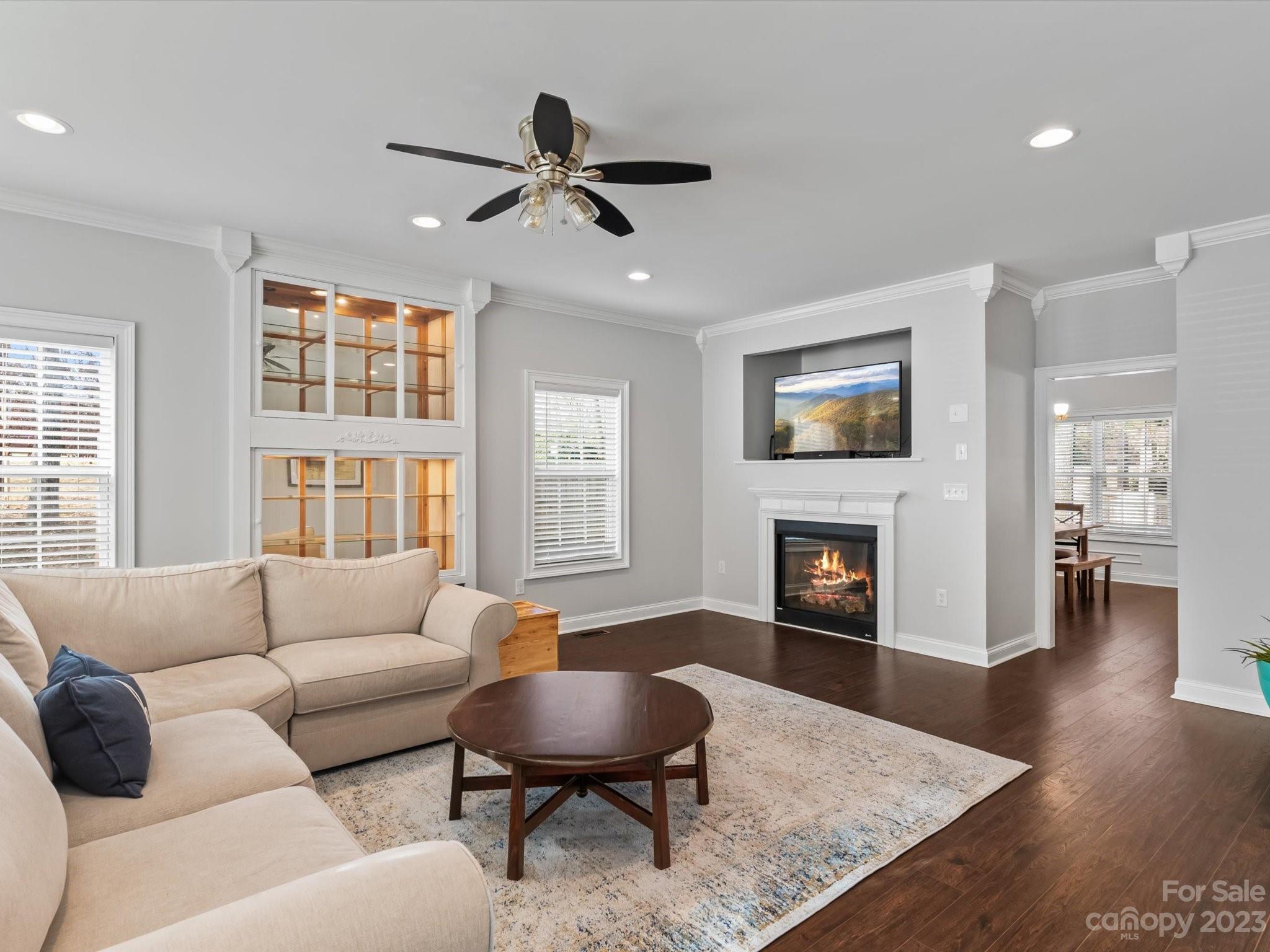 Property image 5 of 109 Fulton Farms Lane in Brookridge Shores, Mooresville, NC 28117