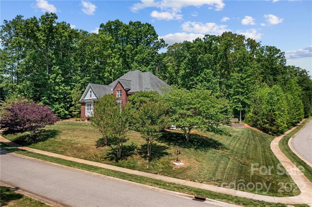 Property image 5 of 201 Kingsbridge Road in Country Club Hills, Salisbury, NC 28144