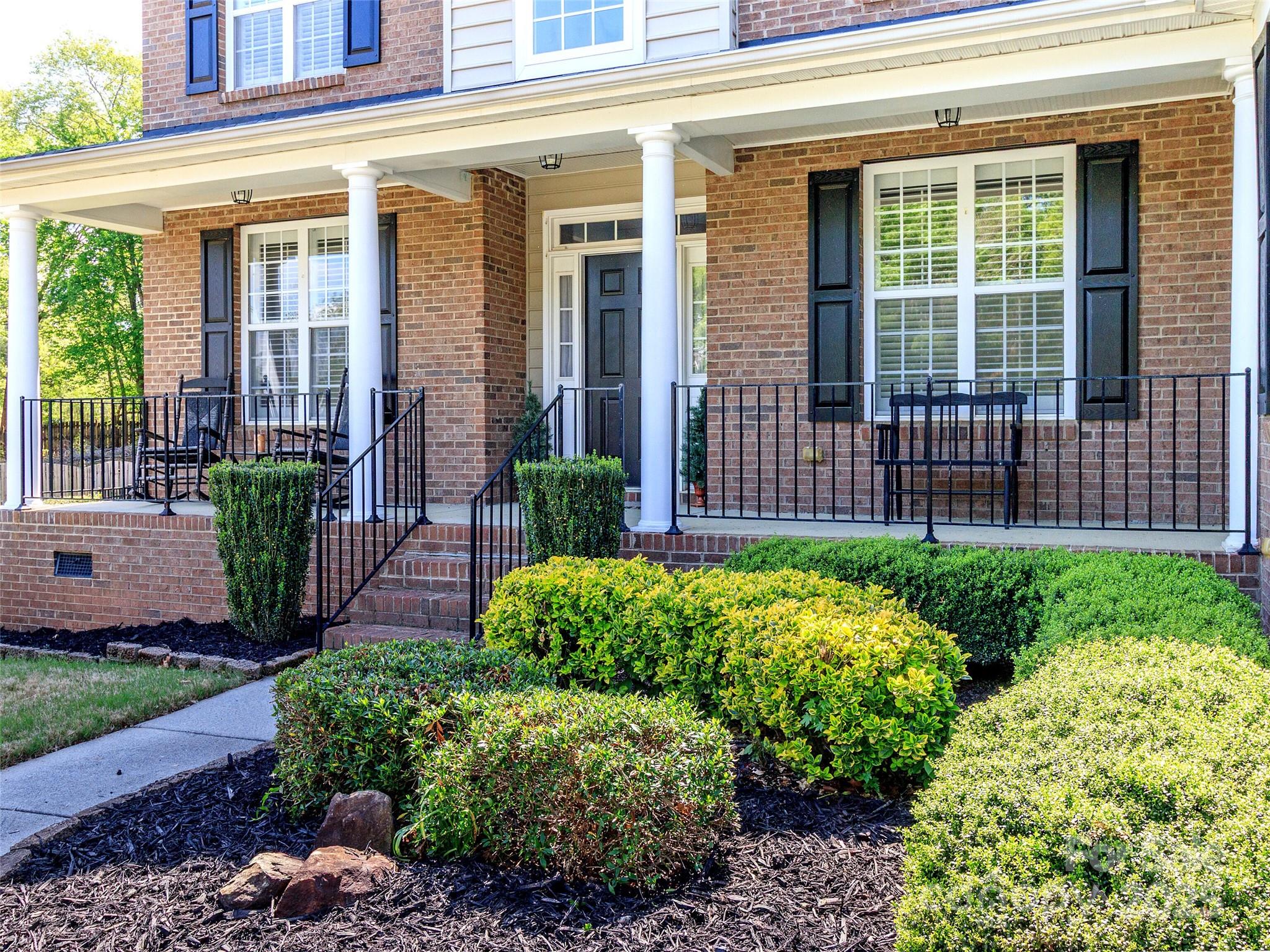 Property image 2 of 706 Springwood Drive in Wesley Oaks, Waxhaw, NC 28173