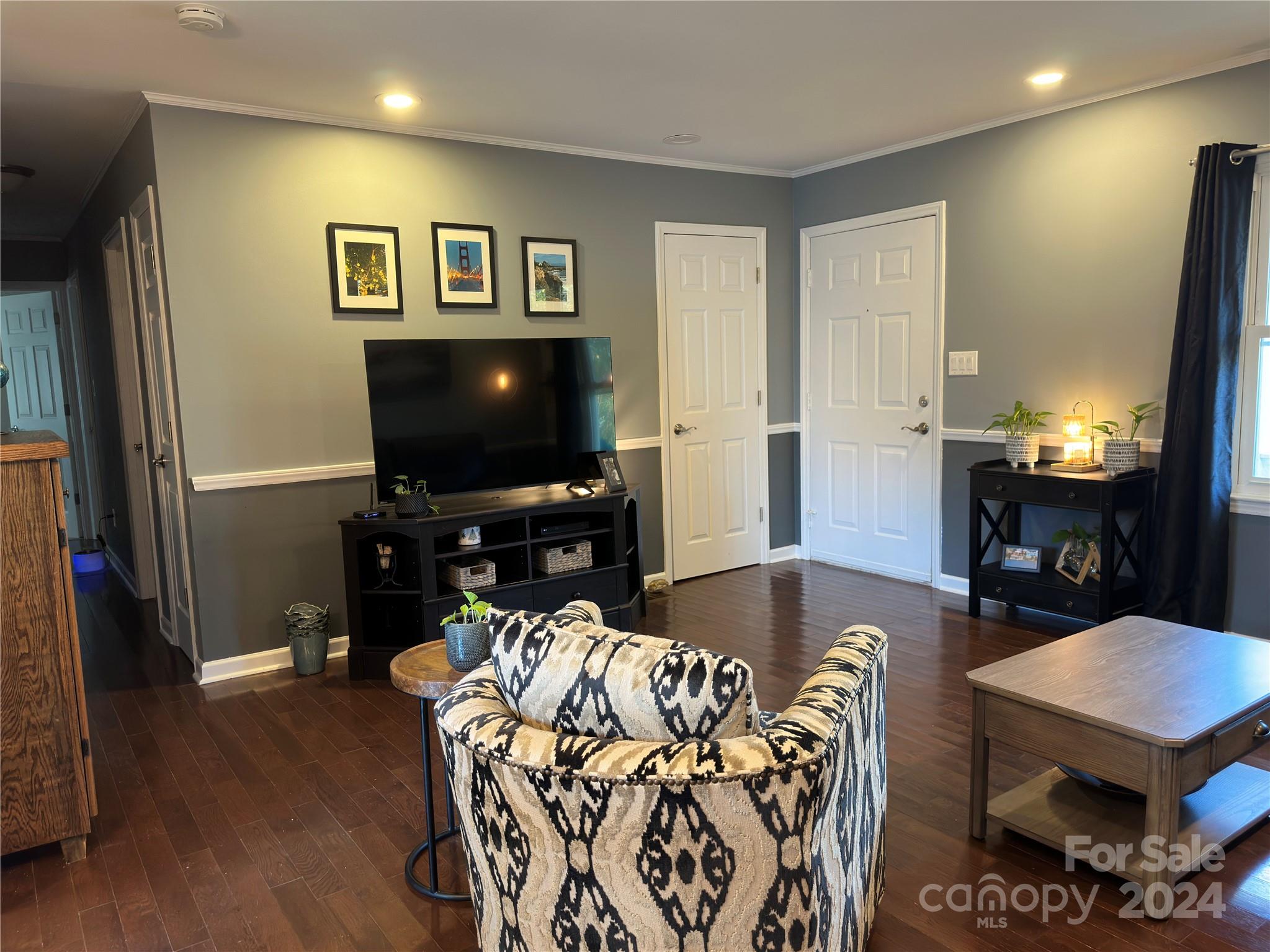 Property image 3 of 1273 Courtney Drive in HOMESTEAD, Hickory, NC 28602