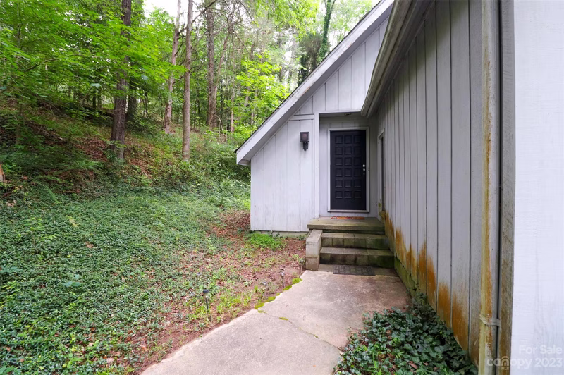 Property image 3 at 950 Lenhaven Street, Concord, NC 28025