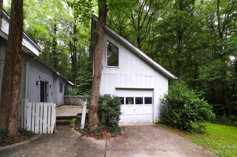 Property image 4 at 950 Lenhaven Street, Concord, NC 28025