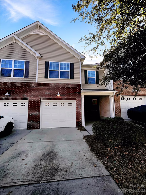 3245 Yarmouth Lane