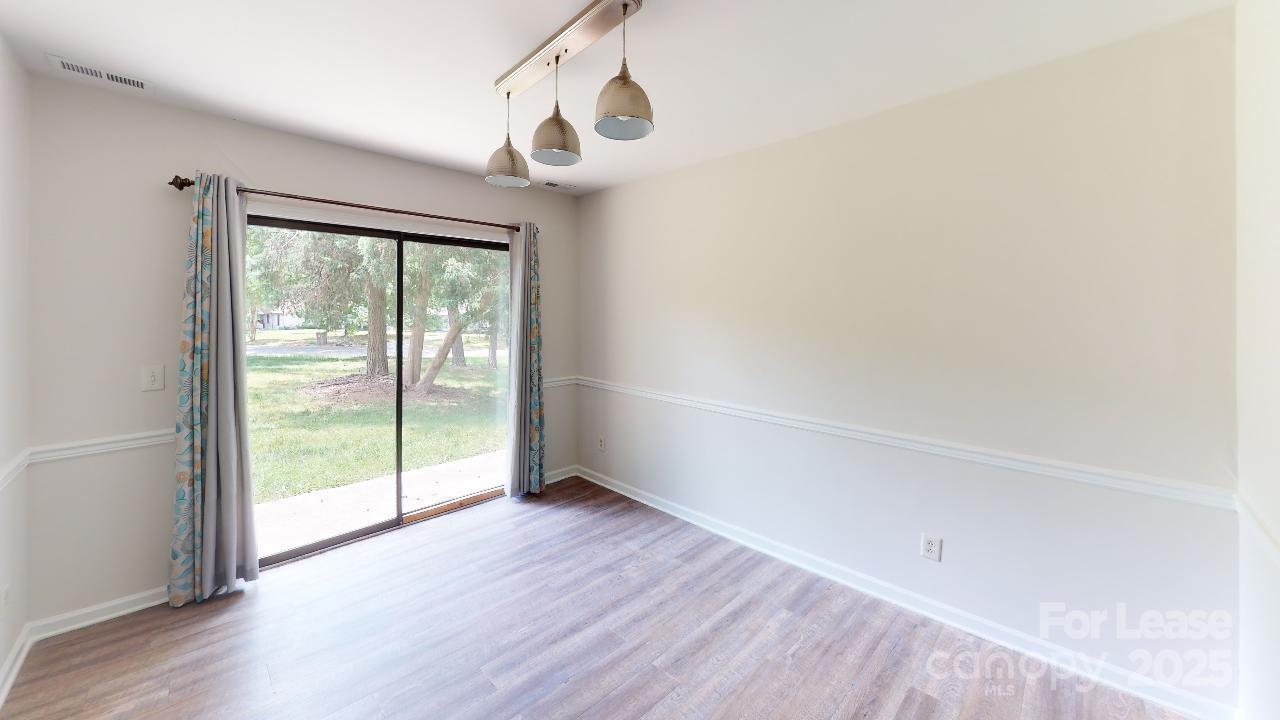 Property image 4 of 5921 Falstaff Drive in Birnam Woods, Charlotte, NC 28227