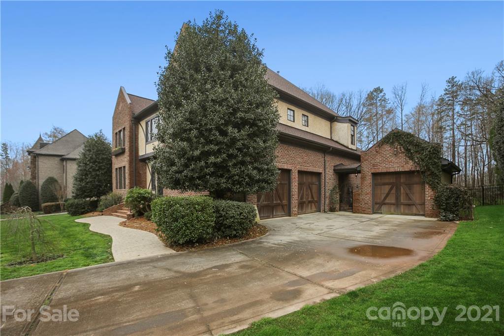Property image 2 of 805 Beauhaven Lane in Chatelaine, Waxhaw, NC 28173