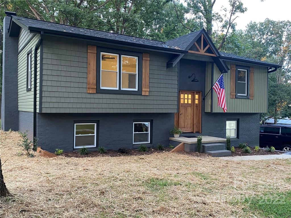 Property image 3 of 4634 Kings Court in Jamestowne, Hickory, NC 28602