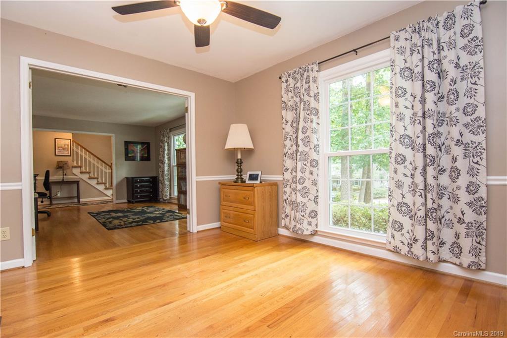 Property image 2 of 6510 Woodshed Circle in Country Roads, Charlotte, NC 28270