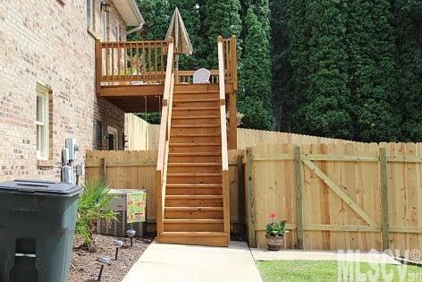 Property image 2 of 104 Red Oak Drive in Oakmont, Lenoir, NC 28645