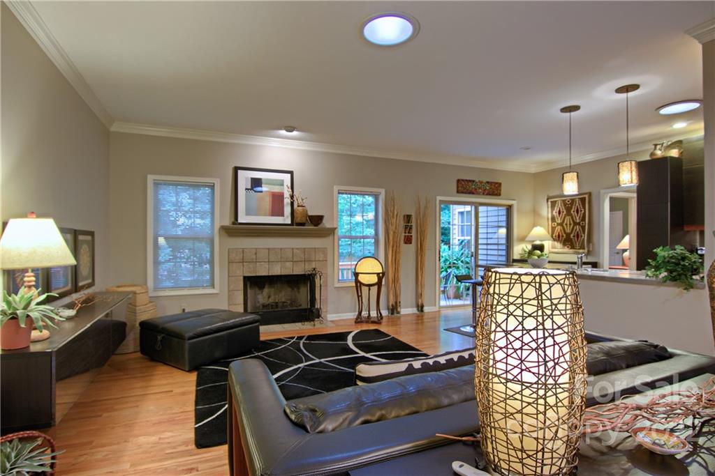 Property image 3 of 17 Foxmoor Court in Etowahs Reach, Etowah, NC 28729