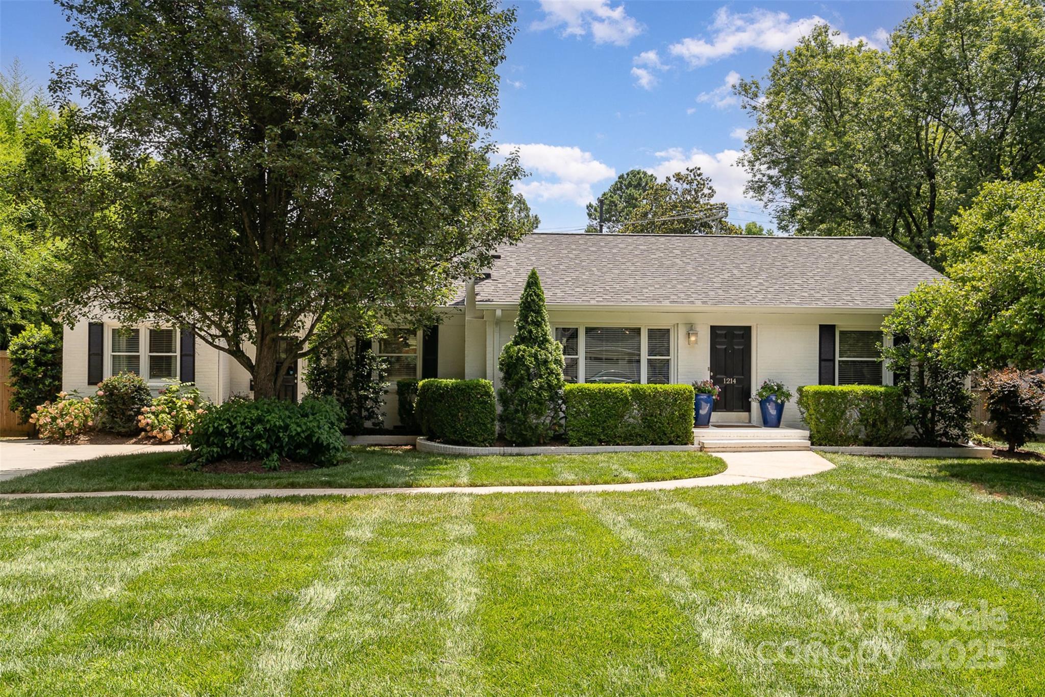 Property image 2 of 1214 Montford Drive in Madison Park, Charlotte, NC 28209