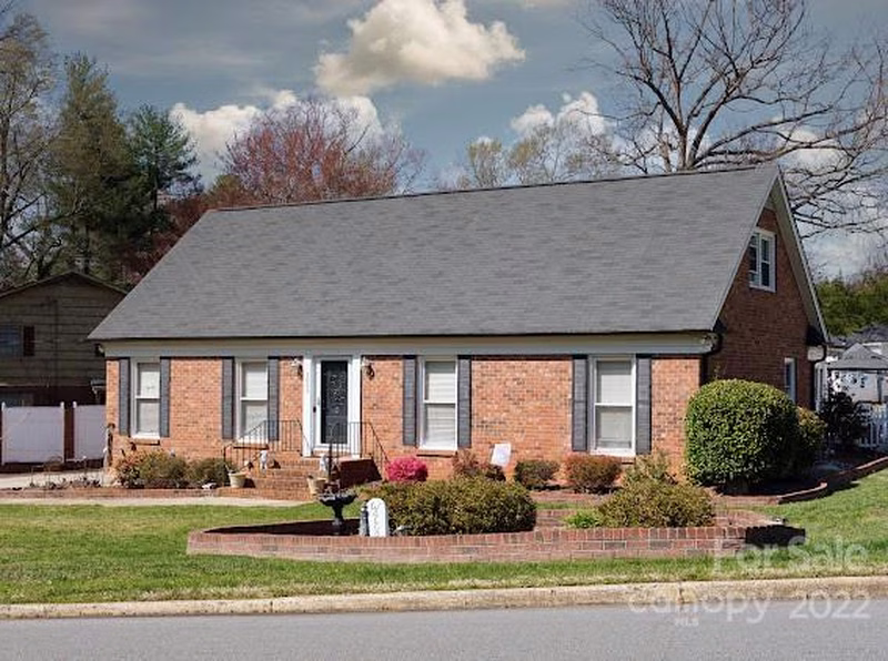 1036 Nottingham Drive