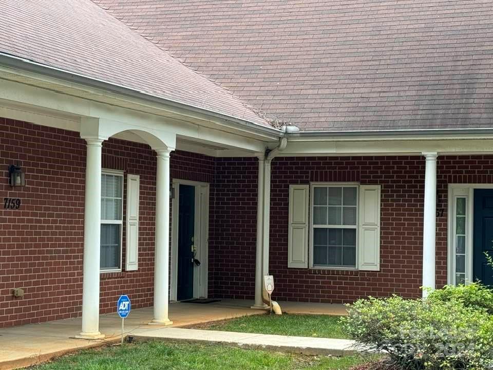 Property image 2 of 7163 Somerset Springs Drive in Somerset Springs, Charlotte, NC 28262