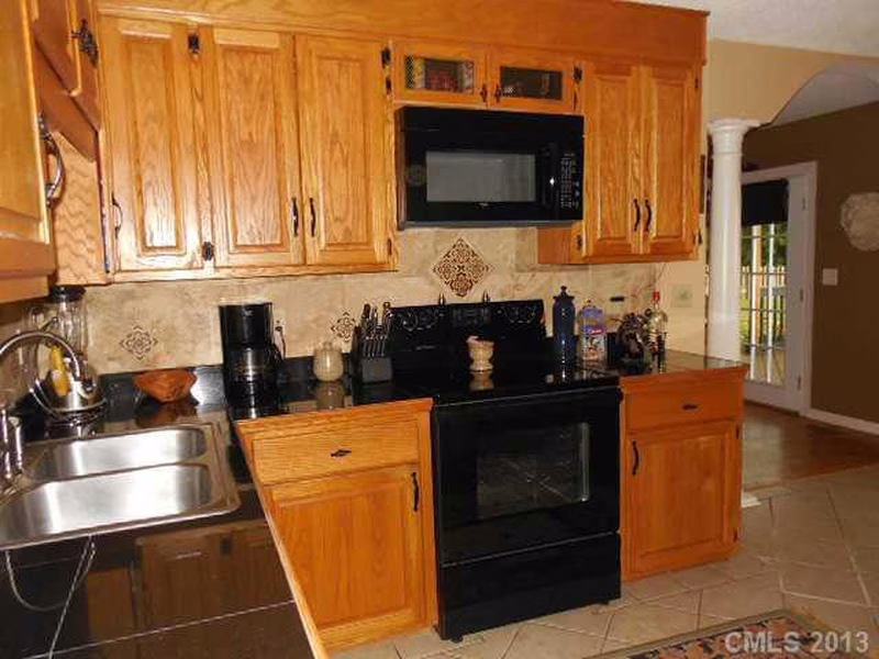 Property image 3 at 3704 Serenity Drive, Hickory, NC 28602