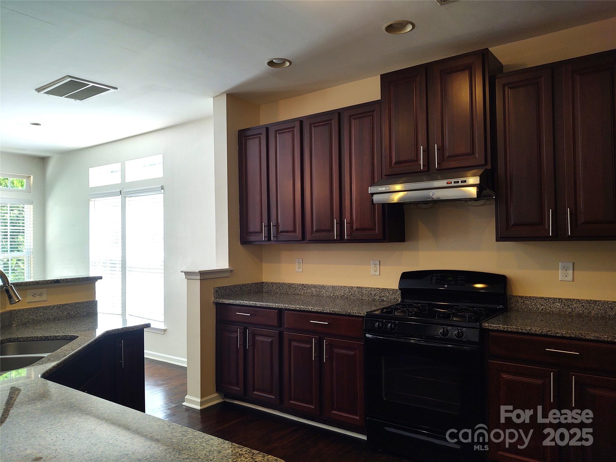 Property image 3 of 4300 Park South Station Boulevard in Park South Station, Charlotte, NC 28210