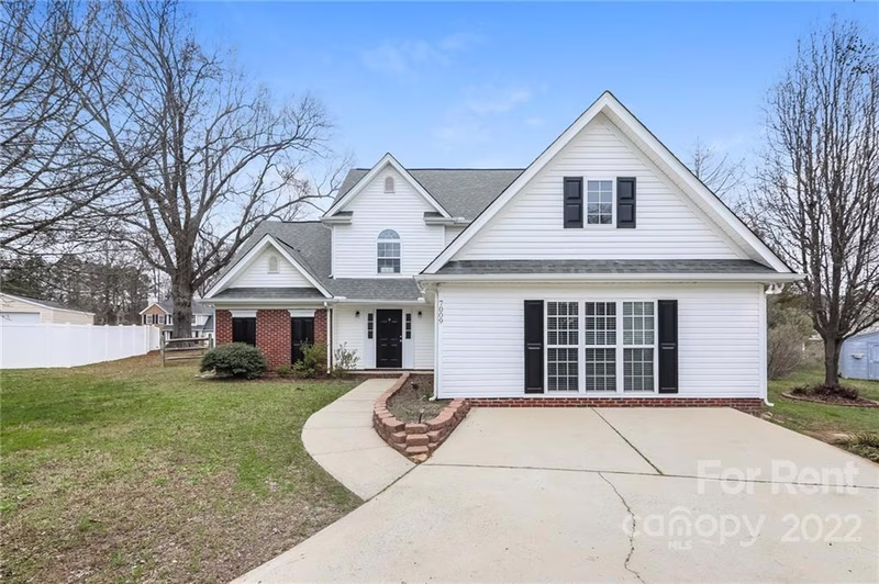 7009 Gatwick Lane