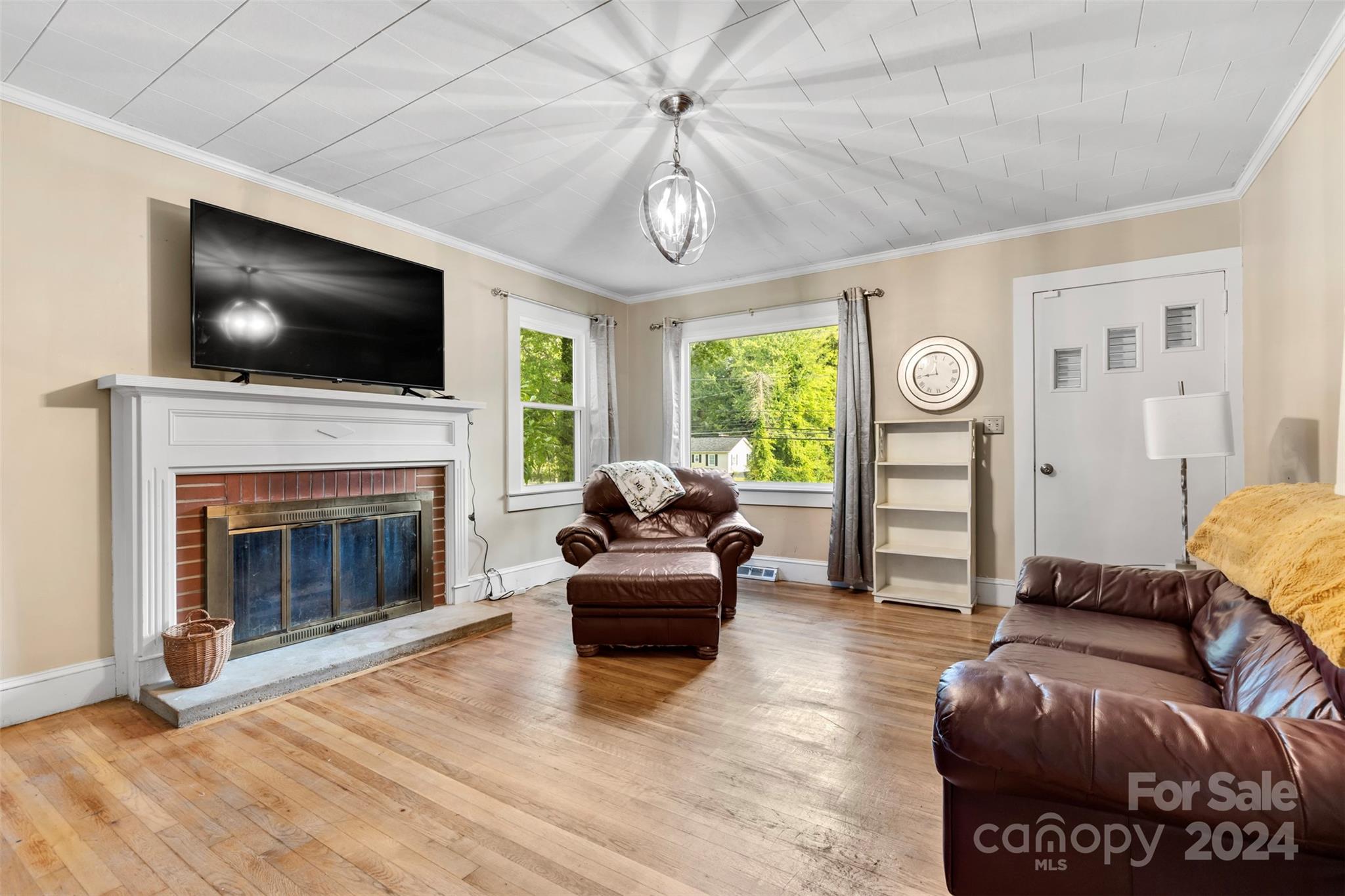 Property image 2 of 1405 Statesville Boulevard in Milford Hills, Salisbury, NC 28144
